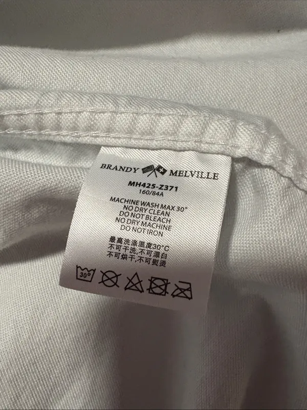 Brandy Melville White Casual Button-Down Shirt - Image 6