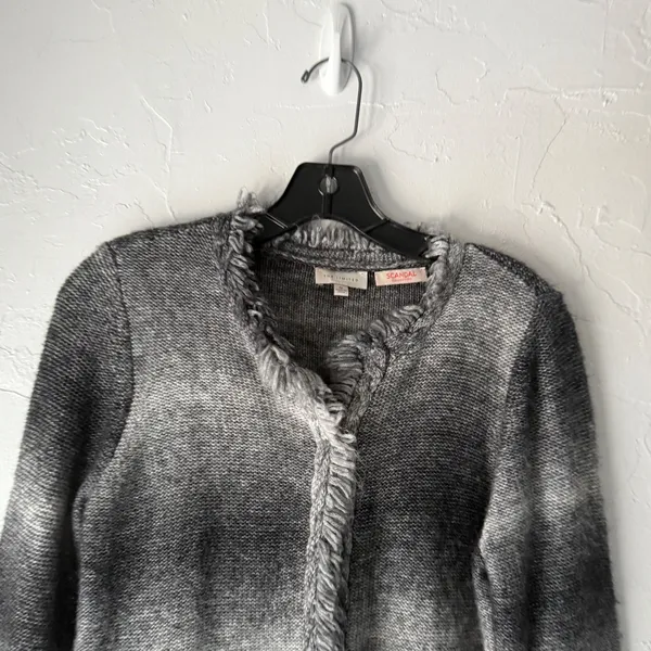 The Limited Scandal Collection Gray Fringe Knit Cardigan Sweater Wool‎ Blend - Image 2
