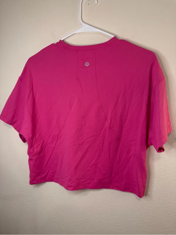 lululemon athletica Bold Pink Graphic Crop Tee - Image 3