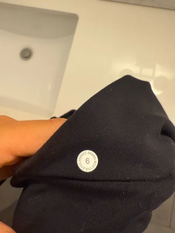 Lululemon Black Sports Bra - Image 5