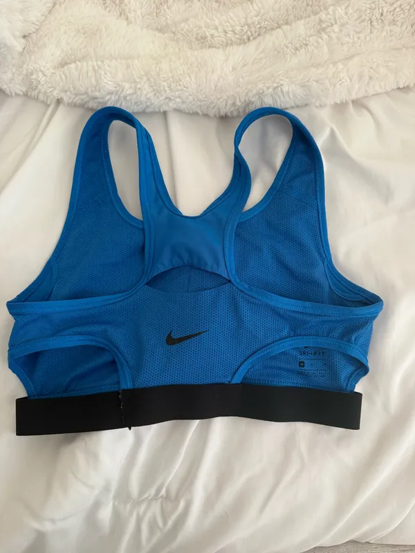 Nike sports bra - Image 2