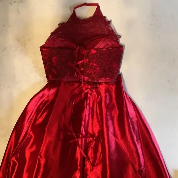 Women’s Gorgeous Red Formal Bridal Dress Two Pieces - Bodice and Skirt Size XS - Image 12