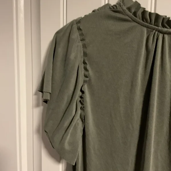Daytrip Green Smocked Tie Front Blouse - Image 5