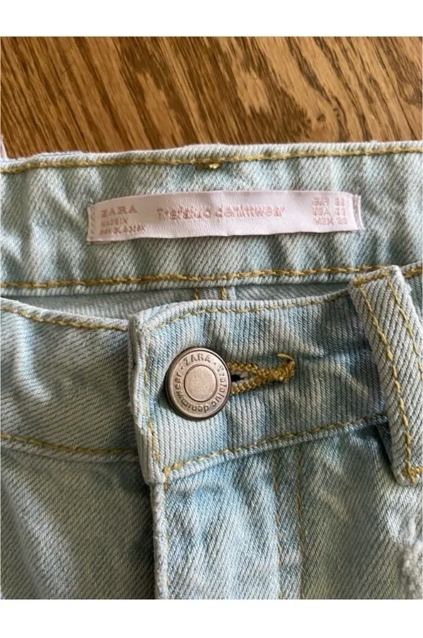 ZARA Ripped Jean Shorts High-Rise - Image 6
