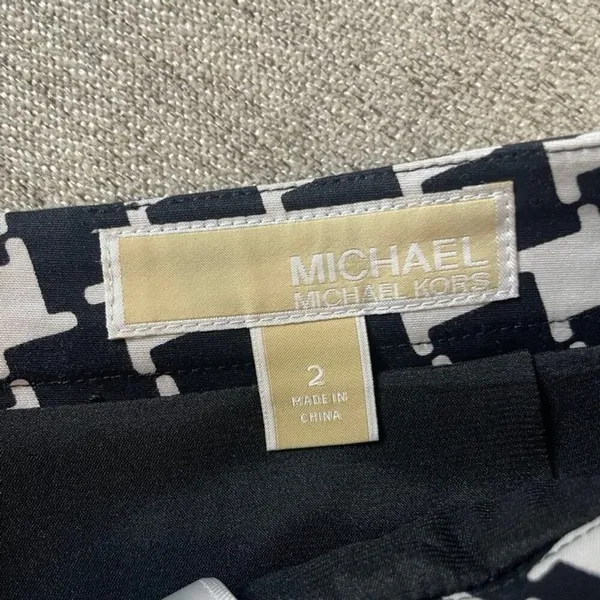 MICHAEL KORS Womens Skirt Black White Houndstooth Pattern Mini Size‎ 2 - Image 4