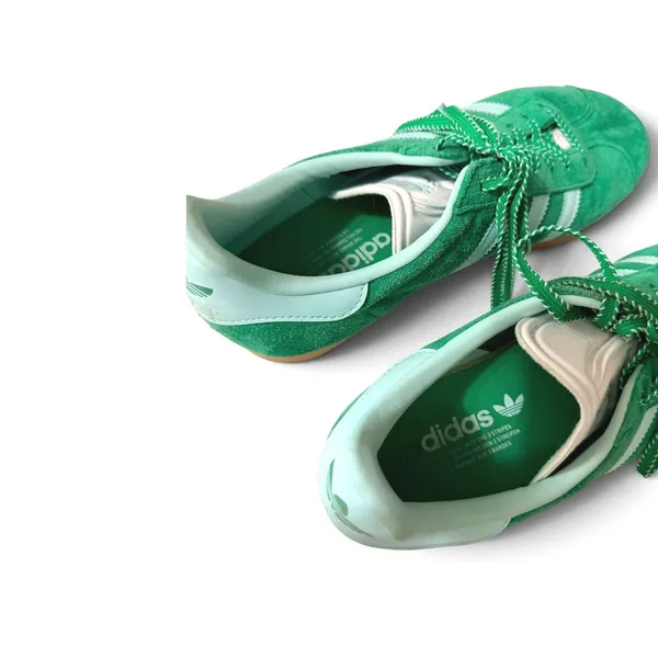 Adidas women's Gazelle green semi flash aqua Sneakers Size 10 - Image 5