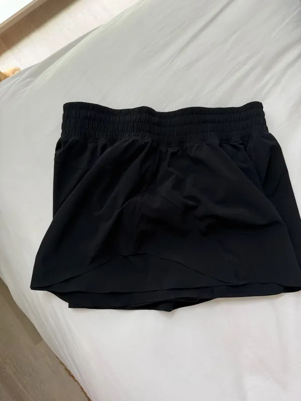 Lululemon High Rise 2.5” Shake It Out Shorts - Image 4
