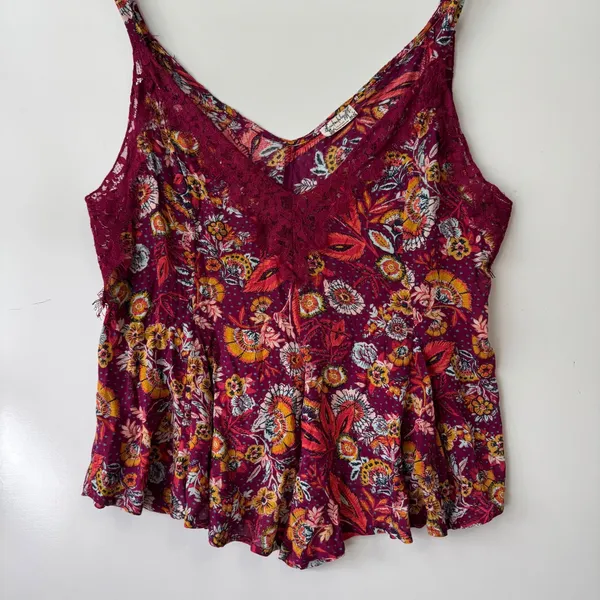 Free People Floral Cami Top Lace Trim V Neck Sleeveless‎ Blouse Medium - Image 8
