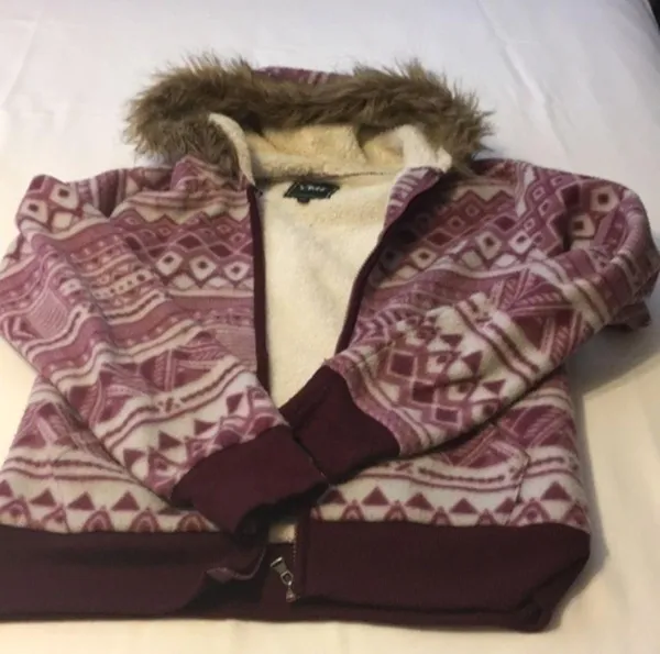 YMI  Ladies  JACKET. L - Image 5