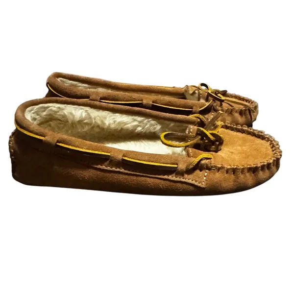 Minnetonka Moccasin Slippers Tan Suede Faux Fur Lined Women's Size 7 - Image 2
