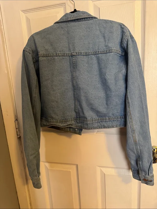 SHEIN Light Blue Cropped Denim Jacket - Image 6