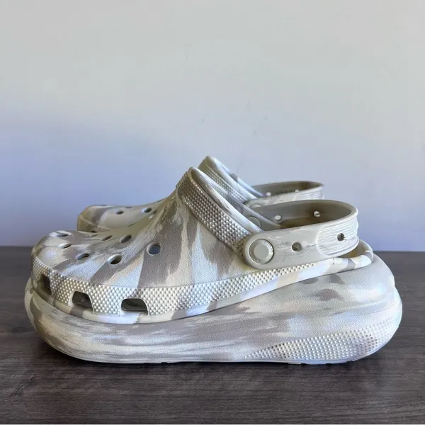 CROCS NEW Unisex Classic Crush Marbled Platform Clog Size 9 or 7 #B1814 - Image 3