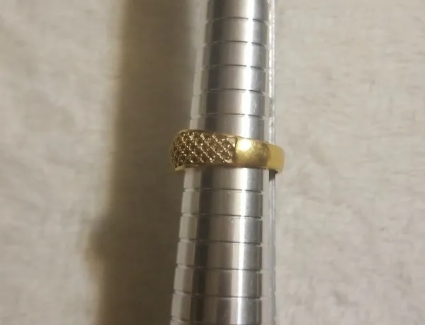 Vintage Avon Band Ring Gold Size 8 - Image 3