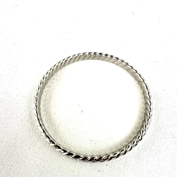 Silver tone twisted bangle bracelet - Image 4