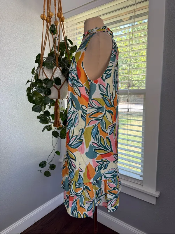 THML Botanical Print Dress Size Medium Ruffled Hem & Neckline - Image 2