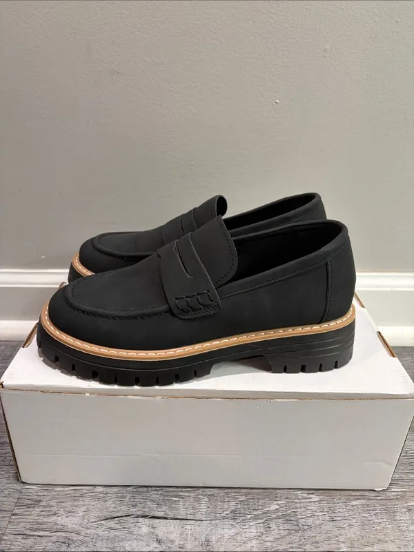 Black Suede-Like Lug Sole Penny Loafers EU 38 New in Box - Image 6