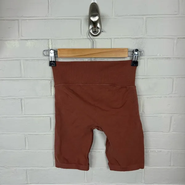 Gymshark High Rise Stretch Biker Shorts Size S - Image 8