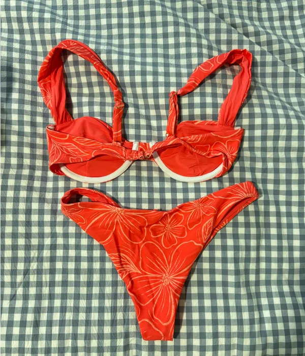 Beach Bronc bikini set Red - Image 3