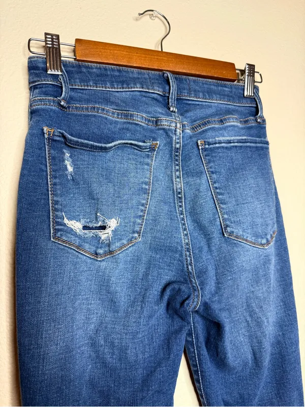 Abercrombie & Fitch Women Curve Love Distressed High-Rise Skinny Ankle Jeans 4 - Image 4