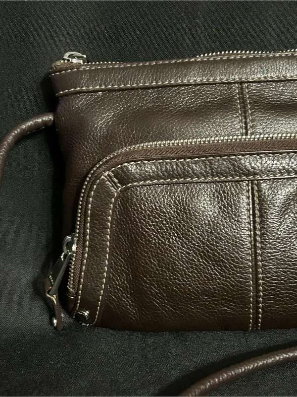 Tignanello Women’s Brown Leather Multi Pocket Crossbody Bag Purse - Image 4