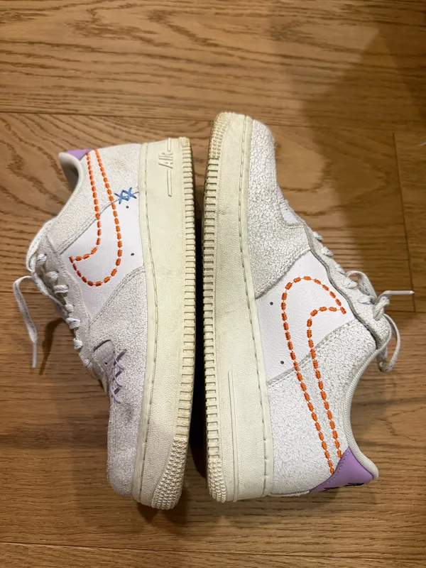 Nike sneakers - Image 2