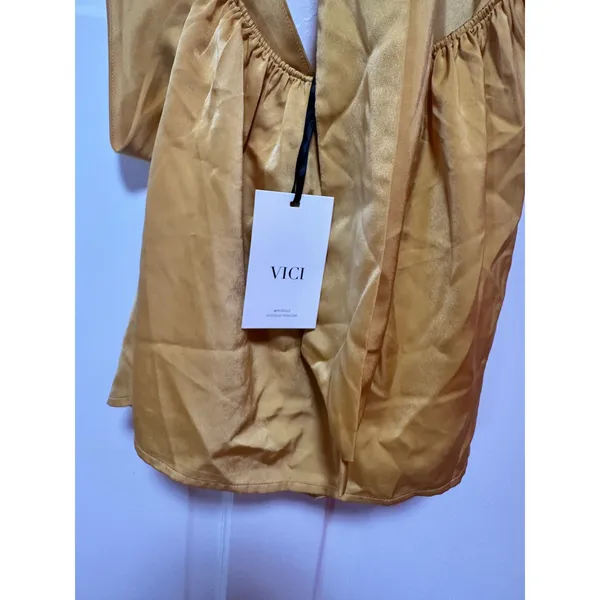 NWT VICI Satin Crossover Halter Neck
Yellow Gold Blouse Size Medium - Image 5