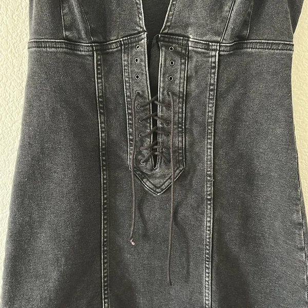 FREE PEOPLE something sweet v neck Black Denim Mini Dress with Puff Sleeves sz 4 - Image 3