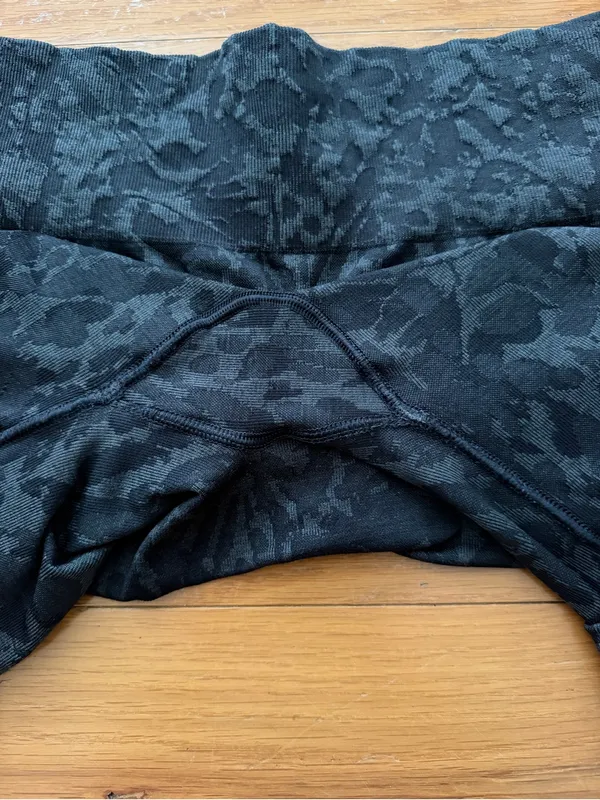 Gymshark Adapt Animal Seamless Cycling Bike Shorts 9” Inseam Women’s Size L - Image 7