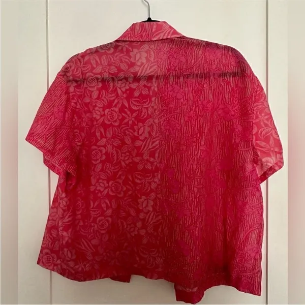 Revolve Boxy Top | Tell Your Friends - Image 11
