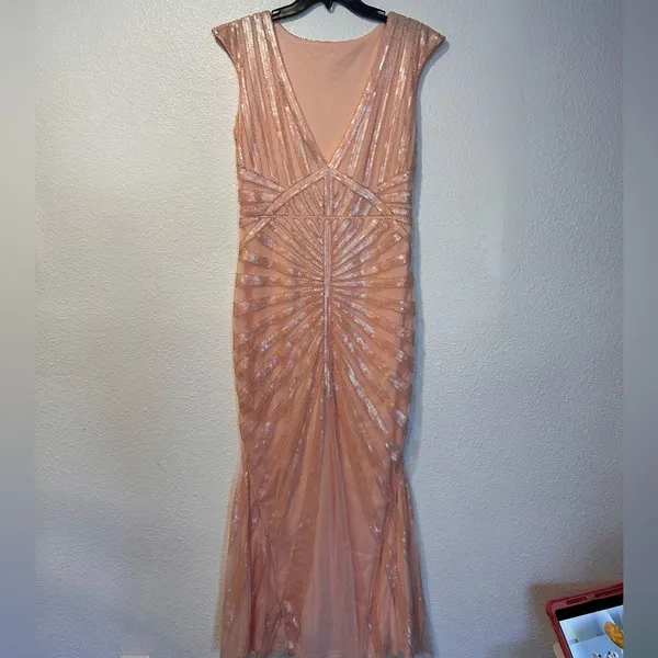 Elegant Peach Evening Gown Pink Size L - Image 6