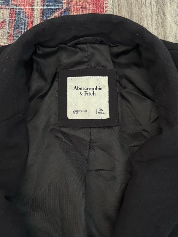 Abercrombie Blazer Women’s - Image 3