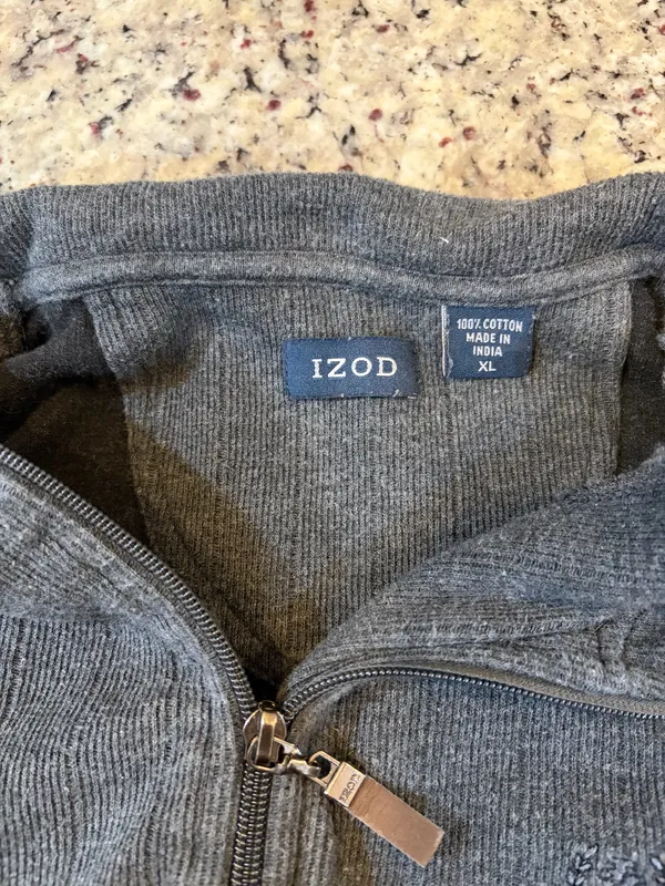 Izod Men's Charcoal Quarter Zip-Up Sweater - Image 4