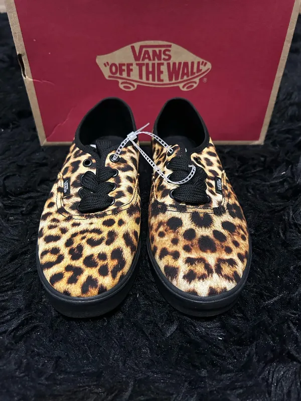 VANS animal print leopard lace up shoes sneakers women’s 7.5 new - Image 6