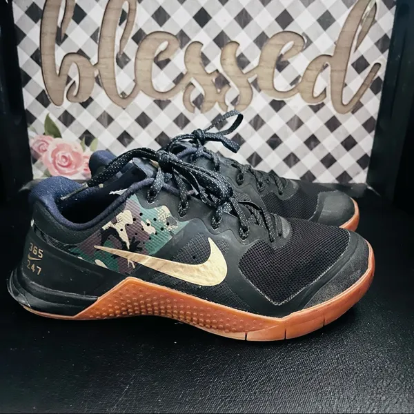 Nike ID metcon womens 6.5 - Image 5