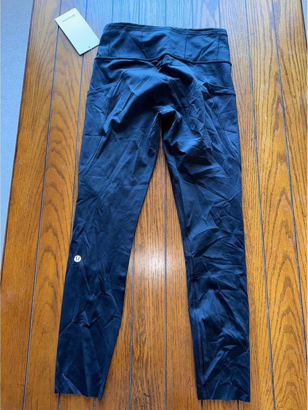 Lululemon Fast & Free With Pockets High Rise 25” Black Size 6 NWT - Image 3