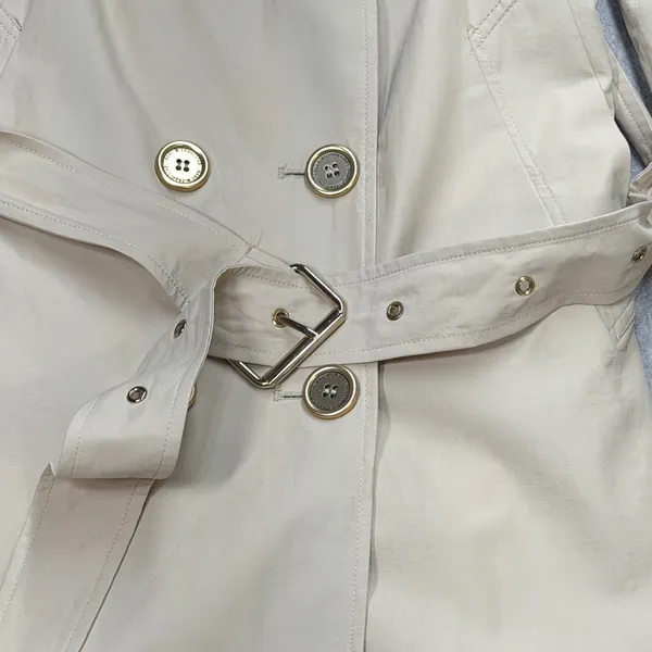 Isaac Mizrahi Trench Coat Womens S Beige Classic Preppy Dark Academia Business - Image 9