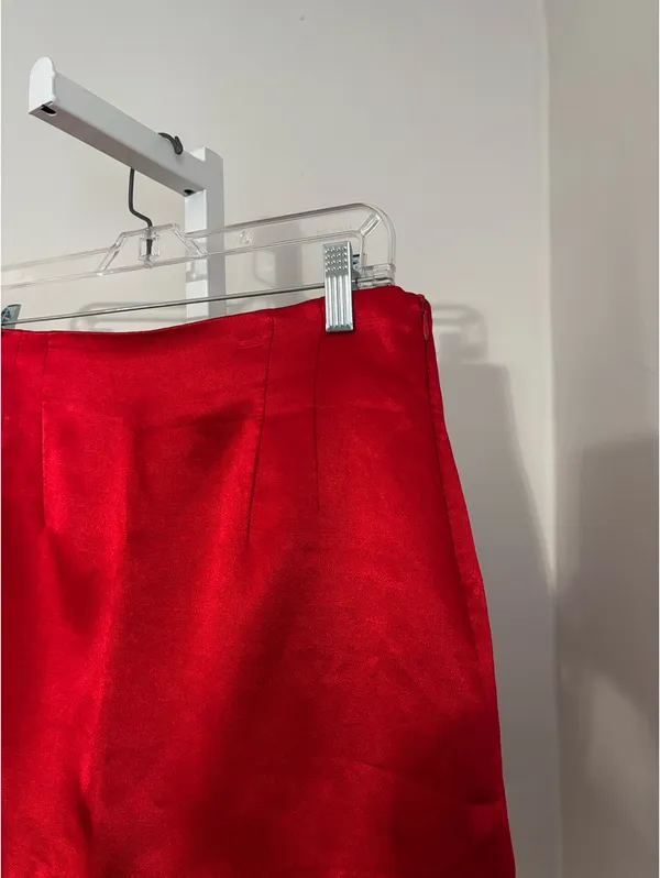 ZARA Red Satin Effect Mini Skirt High Waisted Skirt Curved Hem Womens Size Large - Image 4