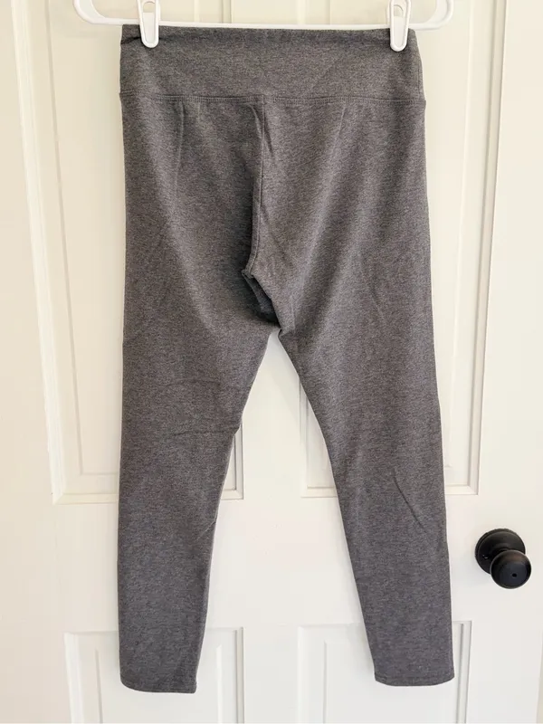 Aerie‎ Chill Play Move Gray High Rise Leggings Medium Short 25” Cropped - Image 2