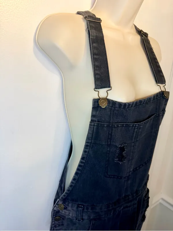 Love Tree Denim Overalls Size M Dark Wash Distressed Black Gray Overalls - Image 8