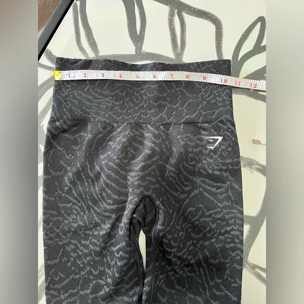 GYMSHARK Adapt Animal Compression Workout Shorts Women’s Sz Small Excellent Cond - Image 10
