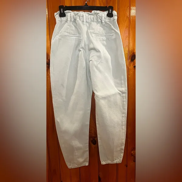 Zara Light Green cropped Paper Bag elastic waist jeans with front pockets Size 2 - Image 3