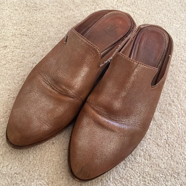 Frye • ray artisan metallic leather mules sz 7 - Image 5