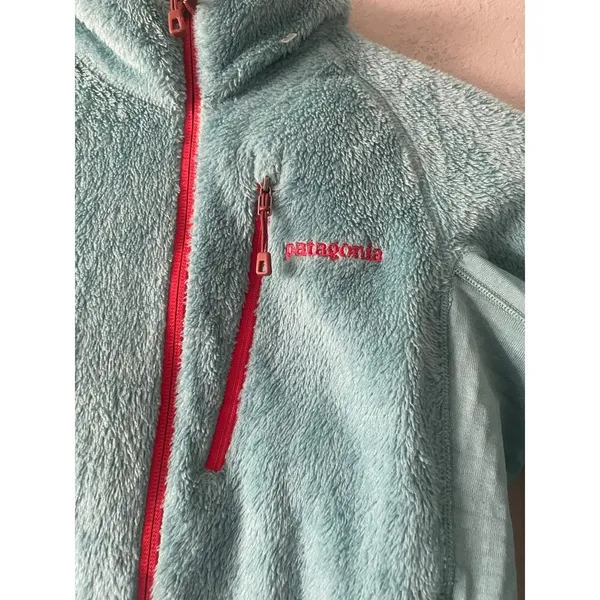 Patagonia Sweater - Image 5