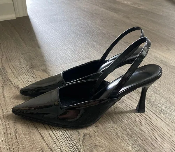 SheIn Black Slingback Kitten Heels - Image 4