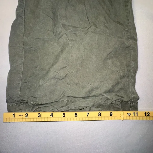 one 5 one - Army Green Gaucho Capri Pants Women's Size Medium Palazzo Cullotes - Image 8