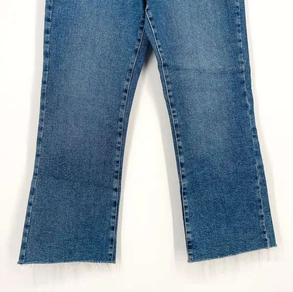 Zara High Rise Raw Hem Bootcut Medium Wash Denim Jeans Size 10 - Image 4