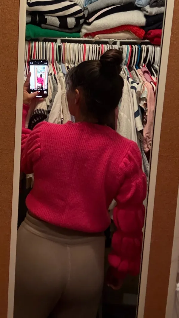 Sweater Boutique - Image 4