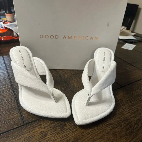 Good American white clear block heels - Image 2