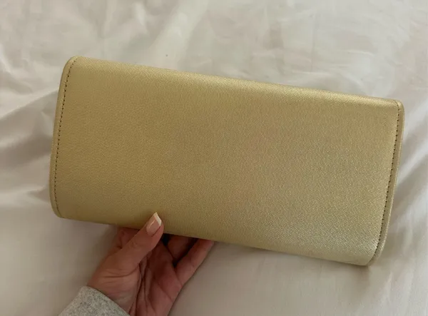 Gold Bow Cluth/Purse - Image 2
