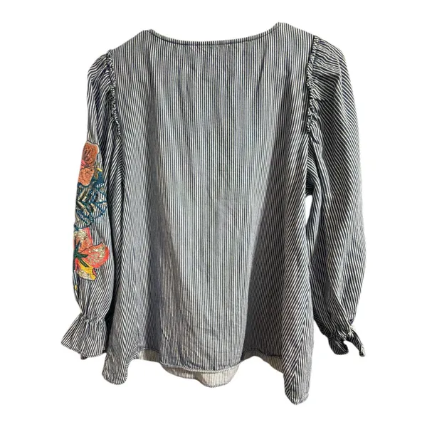 Zara Trafaluc Women’s‎ Embroidered top - Image 3